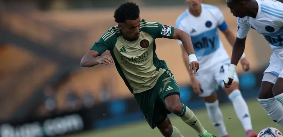 Jugador de Atlanta United II en acción