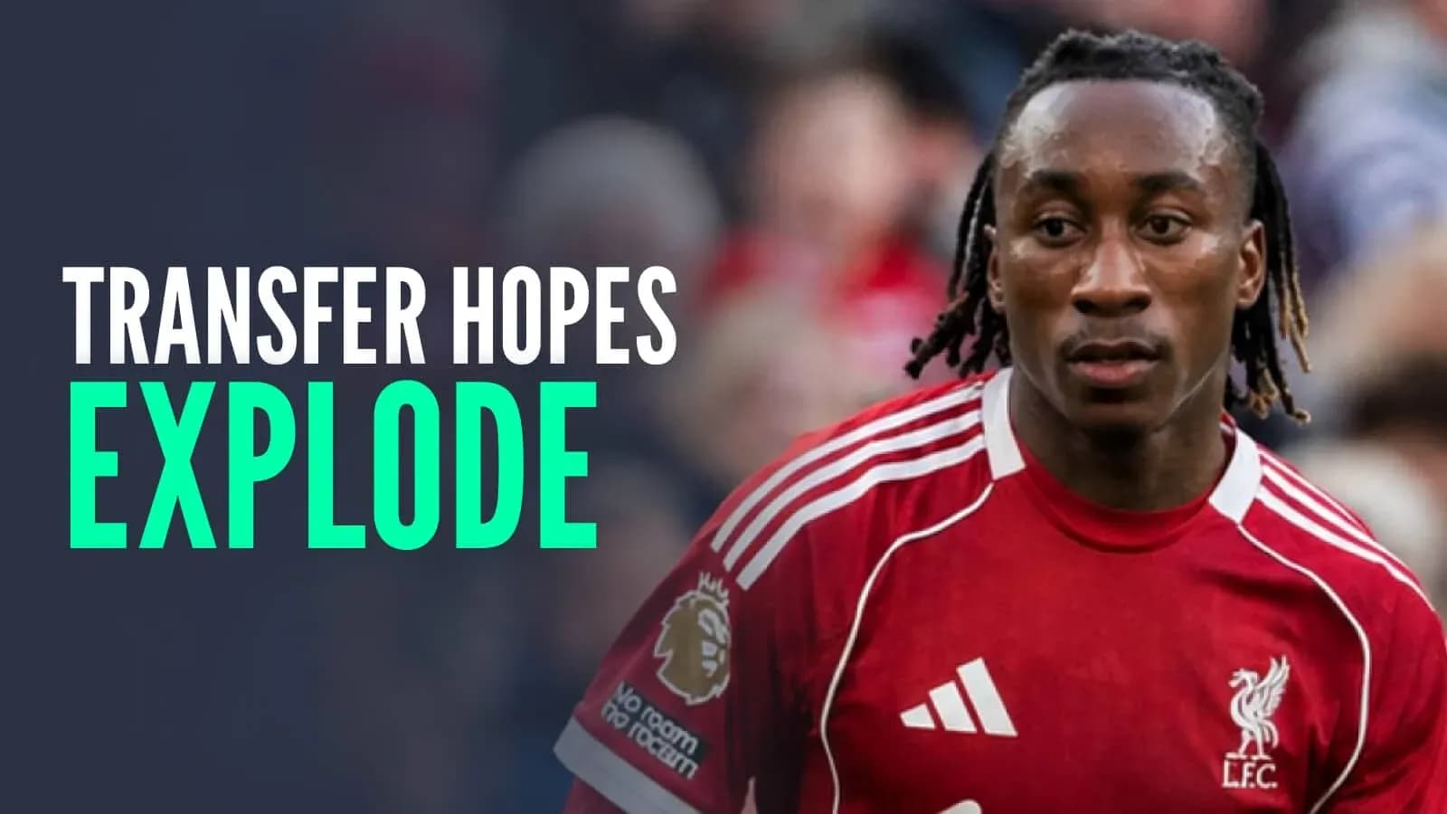 Jugador de Liverpool en acción durante un partido