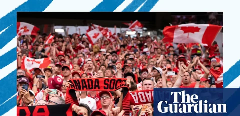 Aficionados de Canadá animando en el estadio