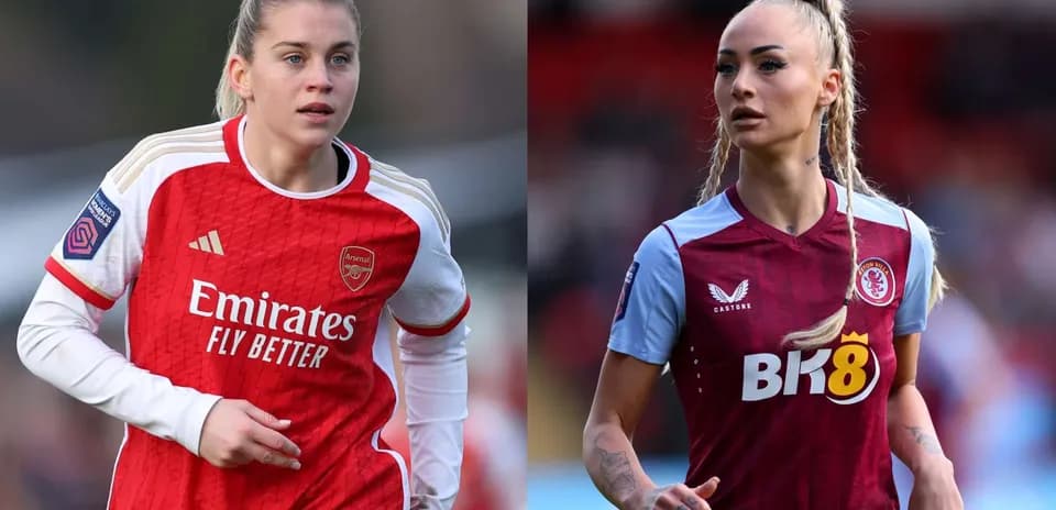 Jugadoras de Arsenal y Aston Villa en el campo