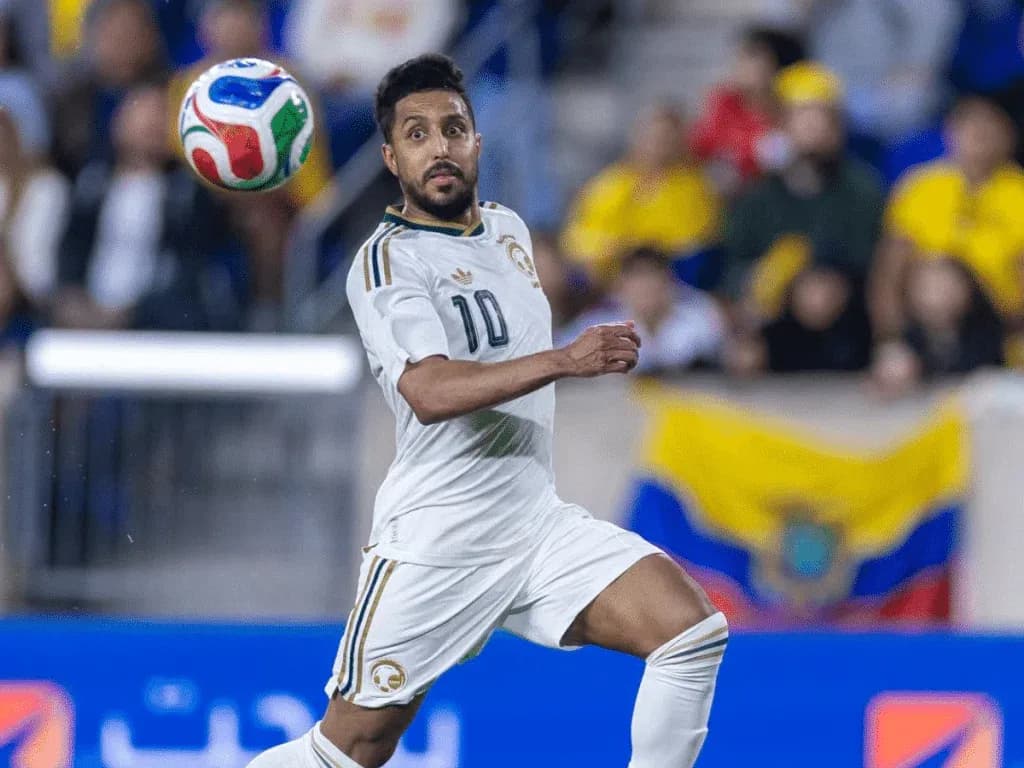 Jugador de Arabia Saudita en acción durante el partido