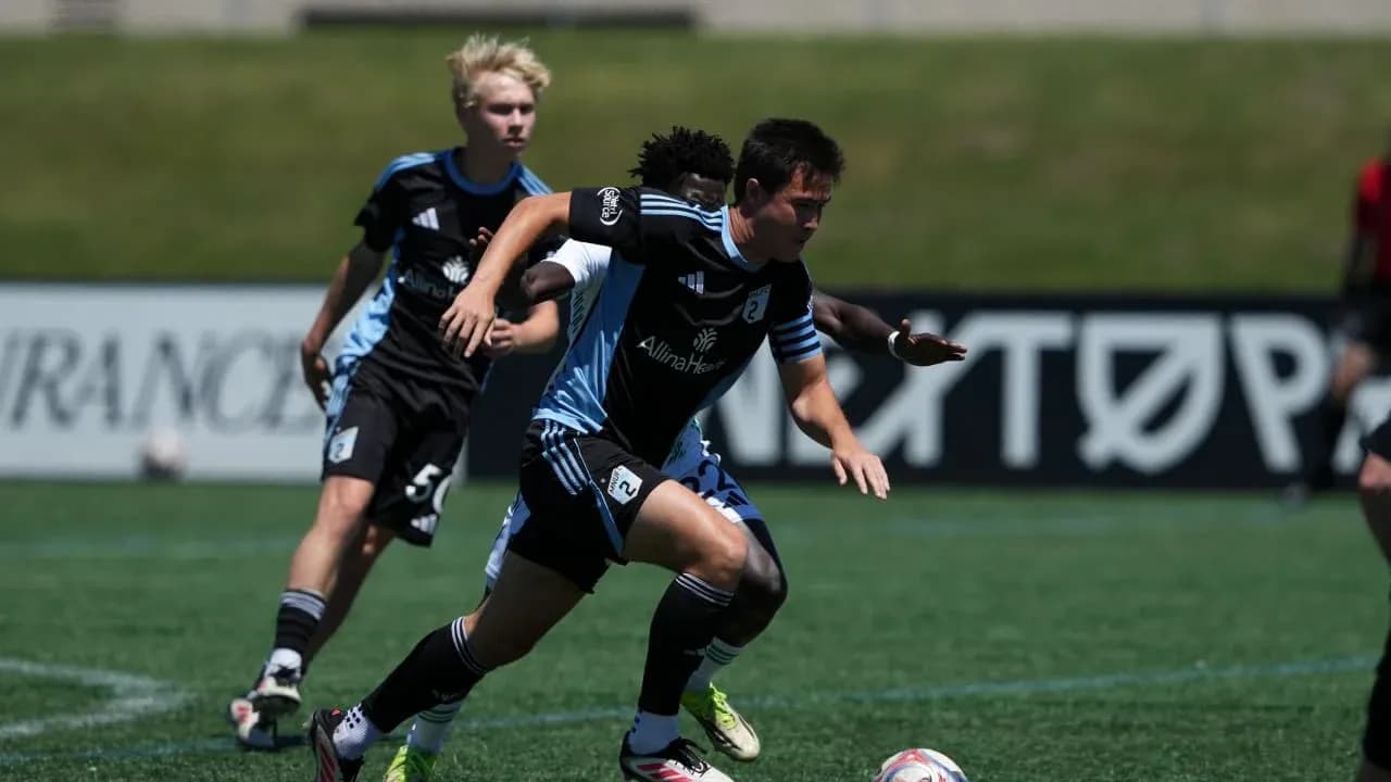 Jugador de Minnesota United II en acción