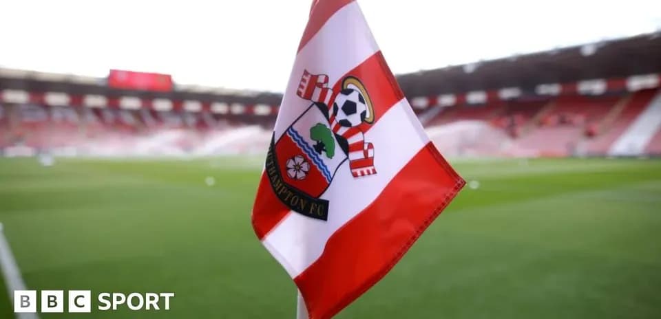 Bandera de Southampton FC en el estadio