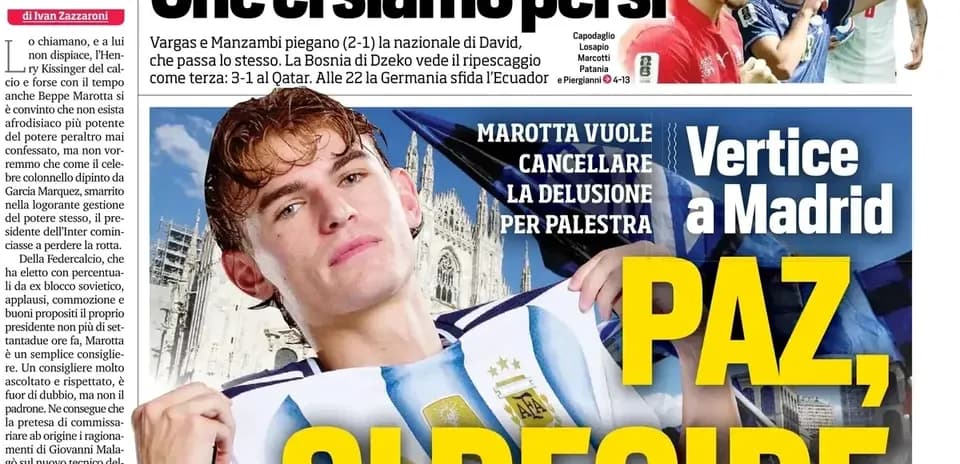 Jugador con camiseta de Argentina posando en Madrid