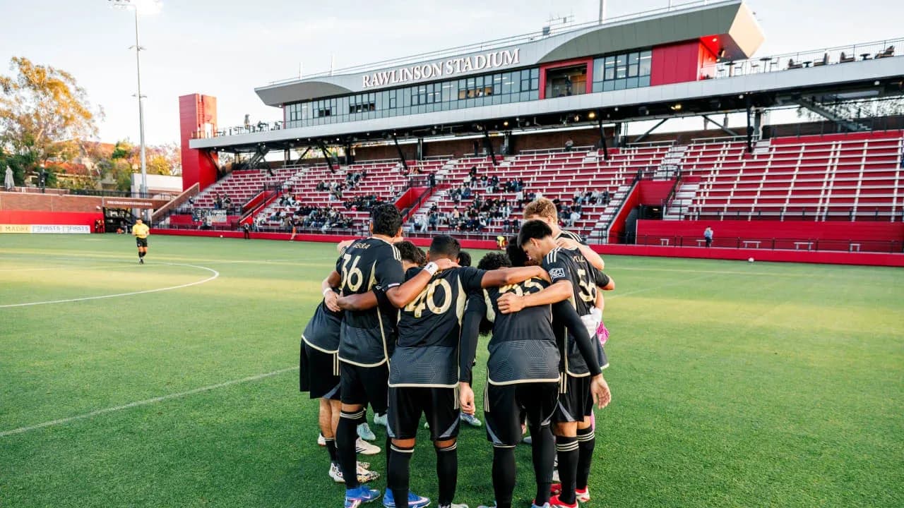Jugadores de Los Angeles FC II en formación