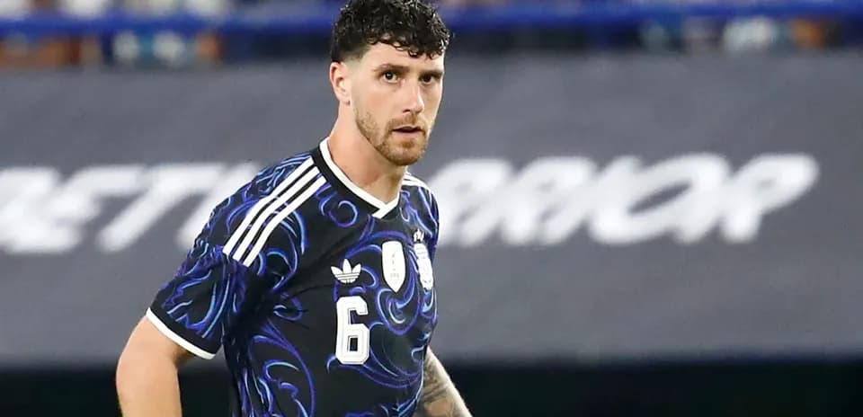 Jugador con camiseta de Argentina durante el partido