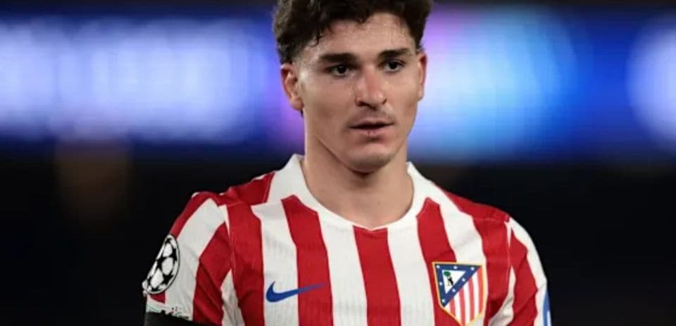 Jugador de Atlético de Madrid en partido de fútbol