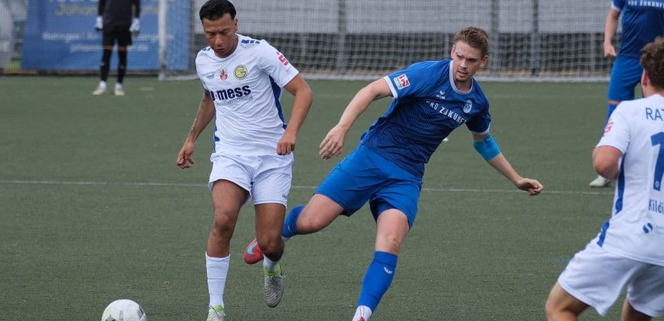 Jugador de SW Essen en acción contra Meerbusch
