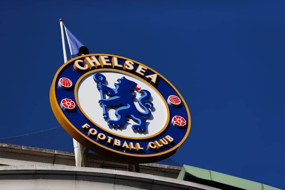 Logotipo del Chelsea Football Club en el cielo