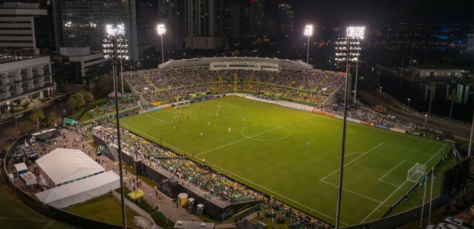 Vista general del estadio durante el partido