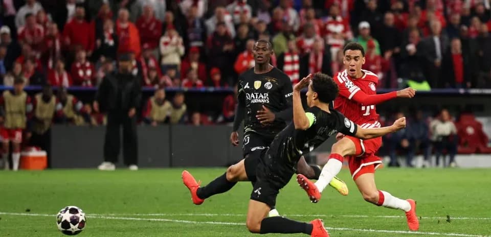 Acción de un jugador de Bayern München en el partido