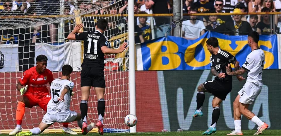 Gol de Como contra Parma en la Serie A