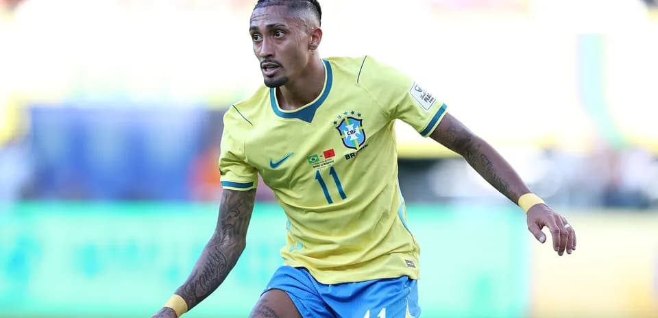 Jugador de Brasil corriendo durante un partido