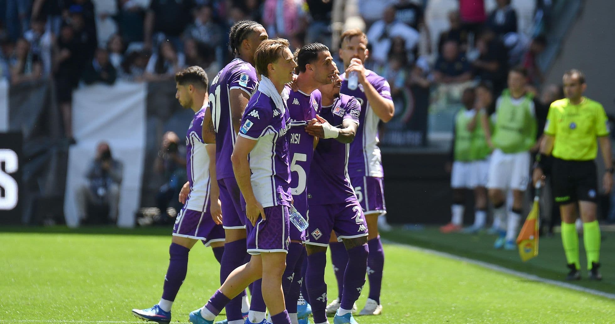Jugadores de la Fiorentina celebrando un gol