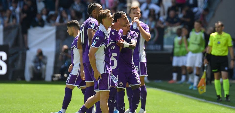 Jugadores de la Fiorentina celebrando un gol