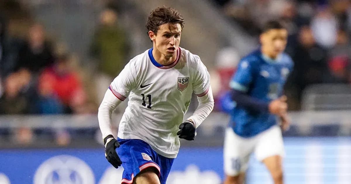 Jugador de Estados Unidos corriendo durante un partido