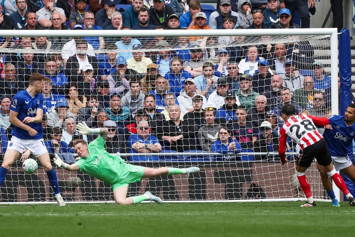 Penalti ejecutado por jugador del Sunderland