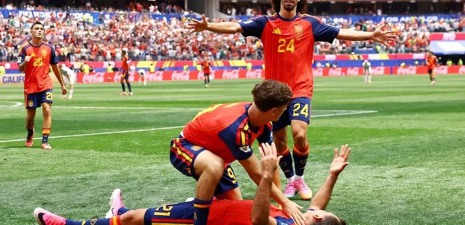 Jugadores de España celebrando un gol Jugadores de España celebrando un gol