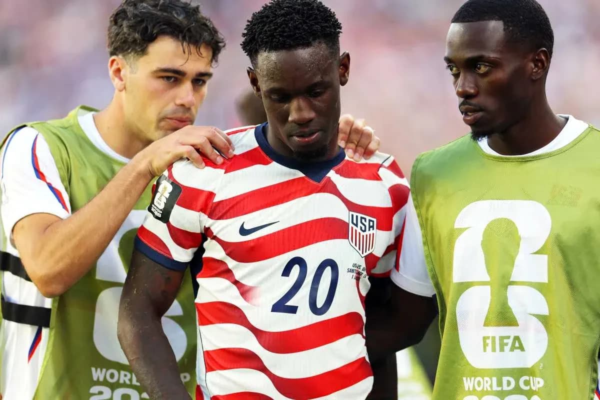 Jugadores de Estados Unidos durante el partido Jugadores de Estados Unidos durante el partido