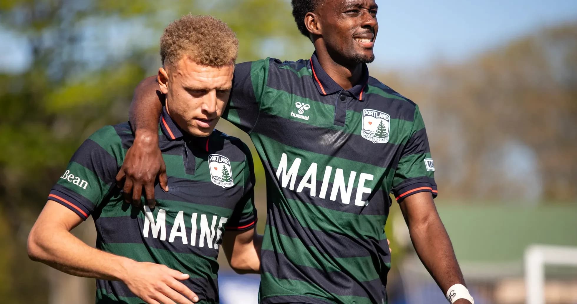 Dos jugadores del Portland Hearts of Pine Dos jugadores del Portland Hearts of Pine