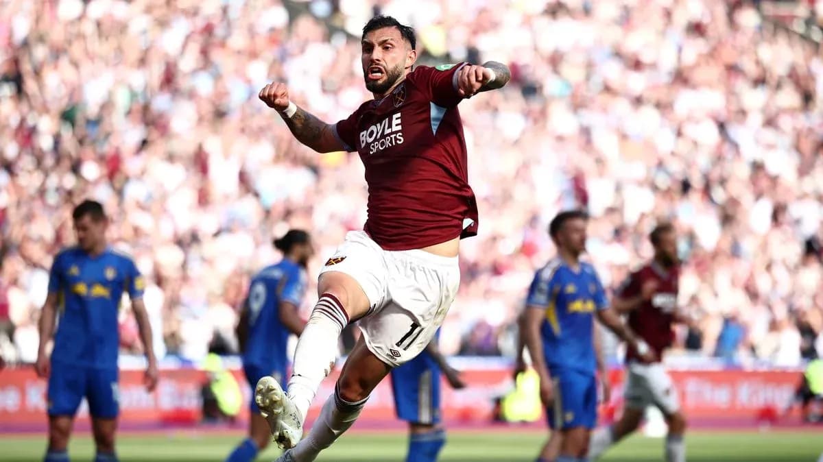 Jugador de West Ham celebrando un gol durante el partido Jugador de West Ham celebrando un gol durante el partido