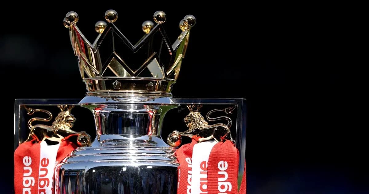 Trofeo de la Premier League con corona dorada Trofeo de la Premier League con corona dorada