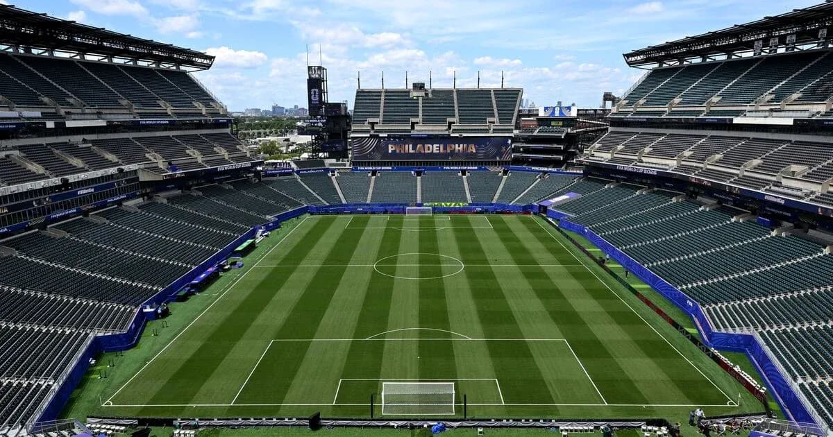 Campo de fútbol en el estadio de Filadelfia Campo de fútbol en el estadio de Filadelfia