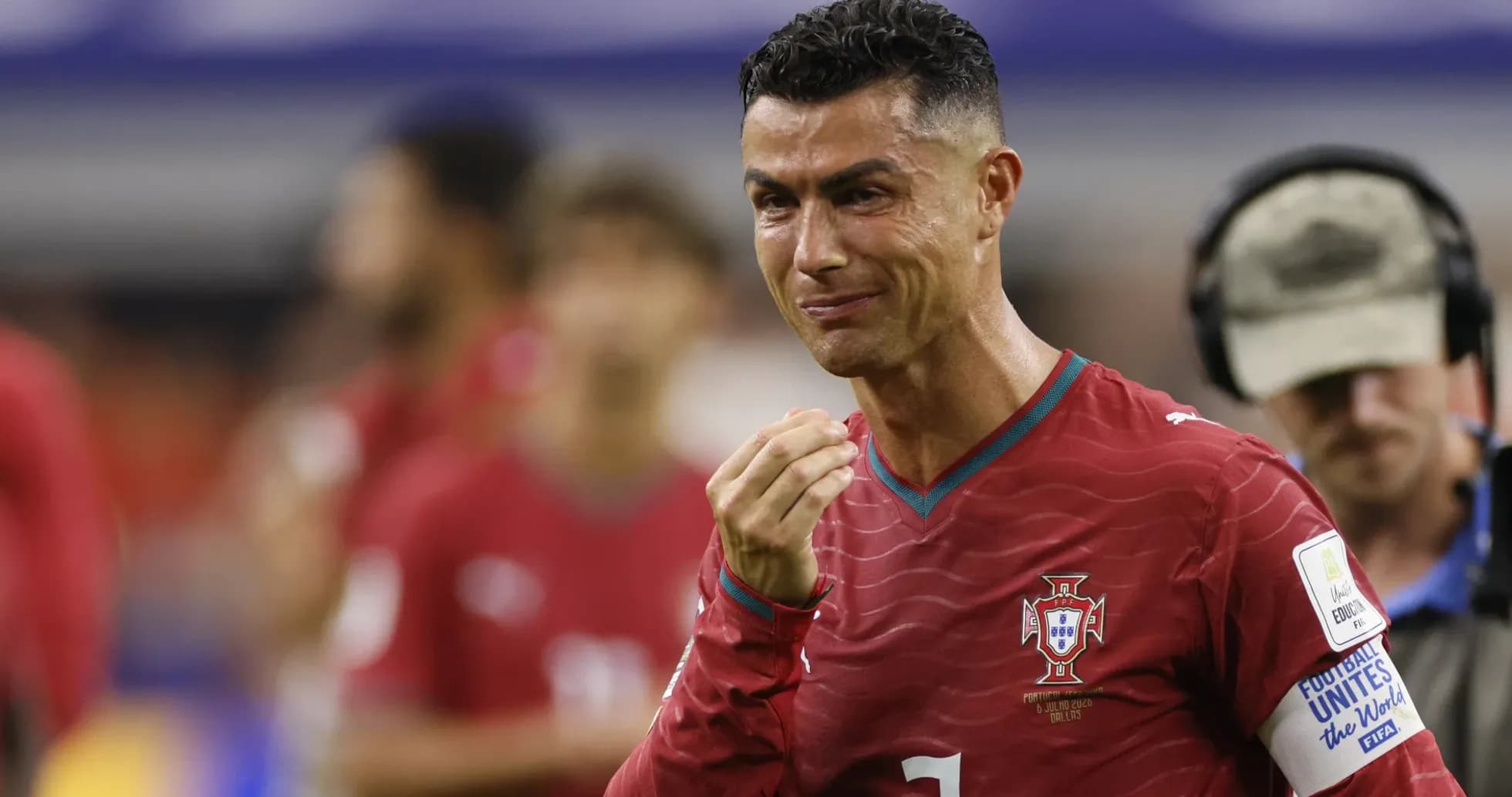 Cristiano Ronaldo con camiseta de Portugal durante el partido Cristiano Ronaldo con camiseta de Portugal durante el partido