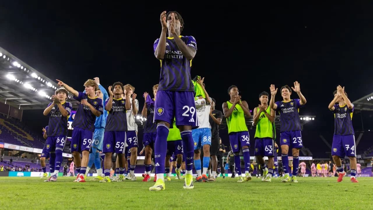 Jugadores de Orlando City II celebrando tras el partido Jugadores de Orlando City II celebrando tras el partido