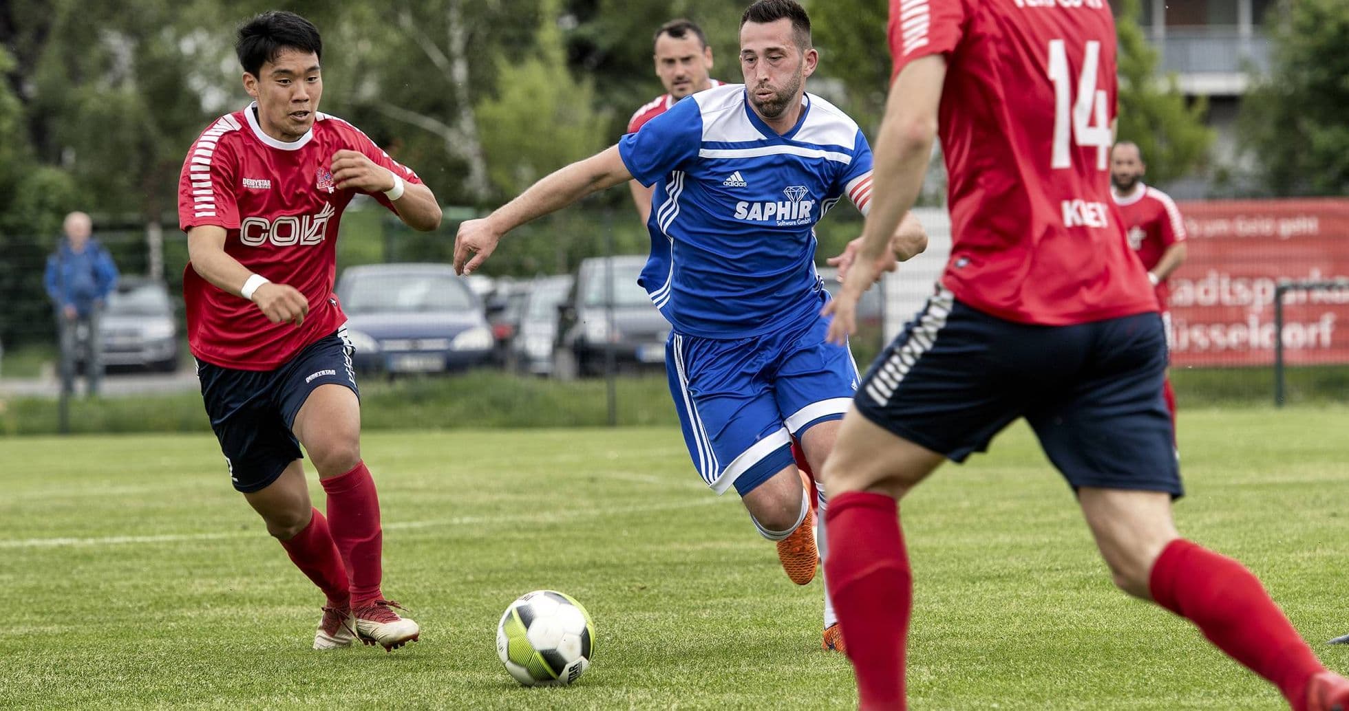 Jugadores de fútbol en partido de Oberliga Jugadores de fútbol en partido de Oberliga